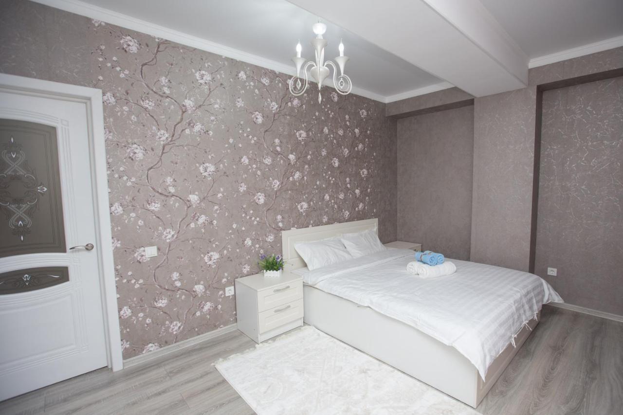 Apartment New Luxary I The Center 254 Almaty