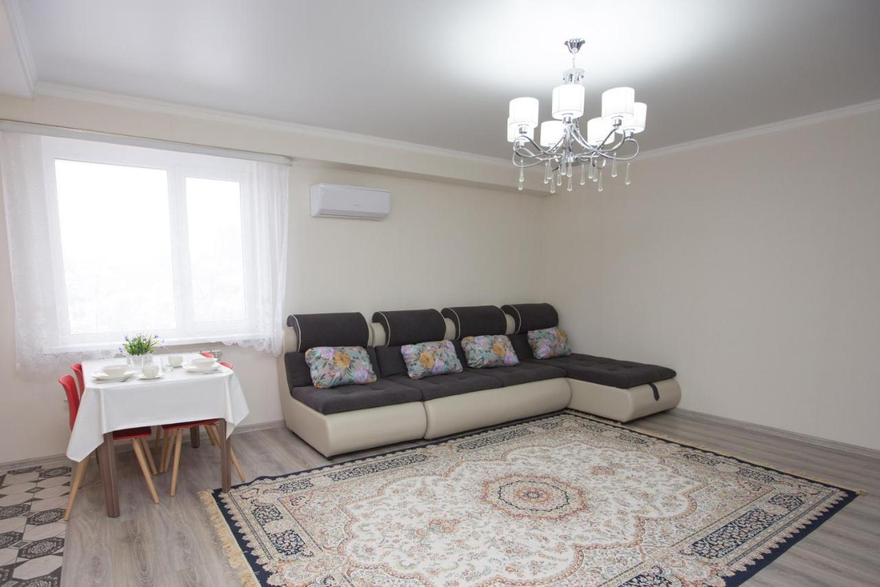 Apartment New Luxary I The Center 254 Almaty